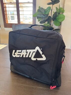Leatt Moto Helmet Bag Top Handle